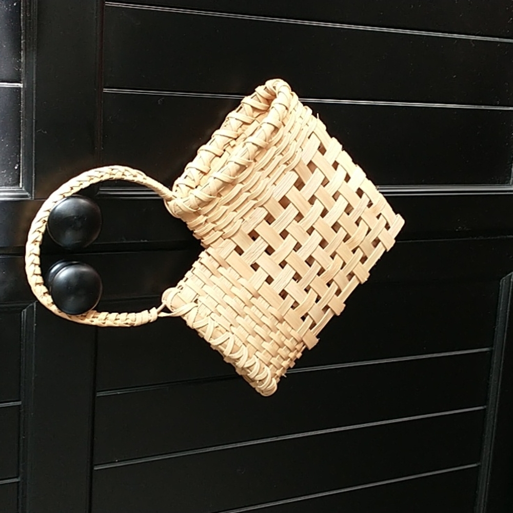Hart shaped hanging woven basket